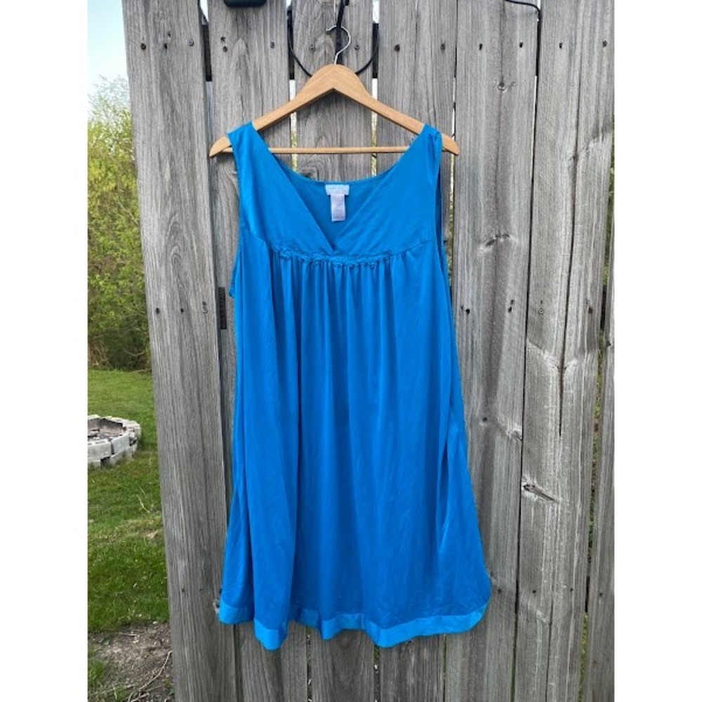 Vanity Fair Blue Sleeveless Embroidered V-Neck Nightgown 2XL 30-307 (flaws) - Picture 8 of 8